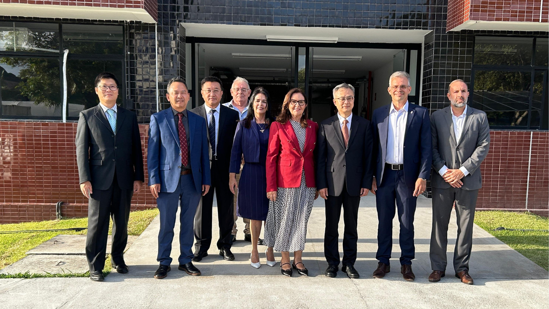 CEAR recebe visita de reitora da UFPB e delegação chinesa visando parcerias