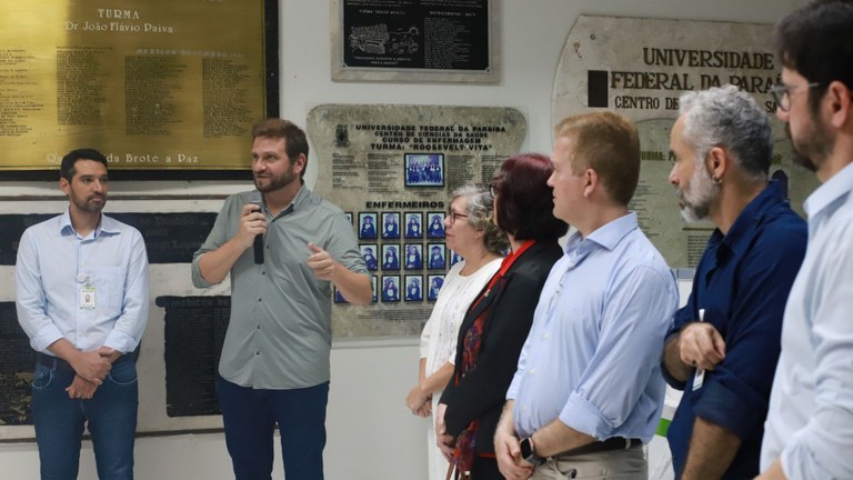 Reitora em exercício da UFPB prestigia solenidade de apresentação de novos equipamentos do HULW