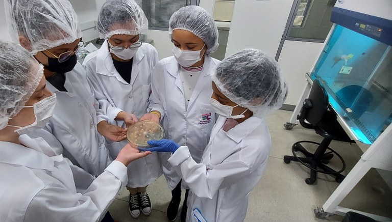 O PROGRAMA FUTURAS CIENTISTAS ABRE INSCRIÇÕES PARA A IMERSÃO CIENTÍFICA 2024 O PROGRAMA FUTURAS CIENTISTAS ABRE INSCRIÇÕES PARA A IMERSÃO CIENTÍFICA 2024