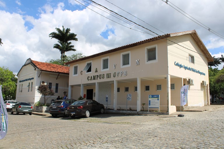 CAVN/UFPB publica edital de seleção simplificada para professor em programa de educação técnica CAVN/UFPB publica edital de seleção simplificada para professor em programa de educação técnica