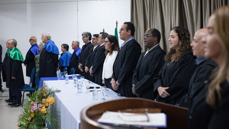 Em solenidade na Reitoria, UFPB nomeia 7 professores eméritos