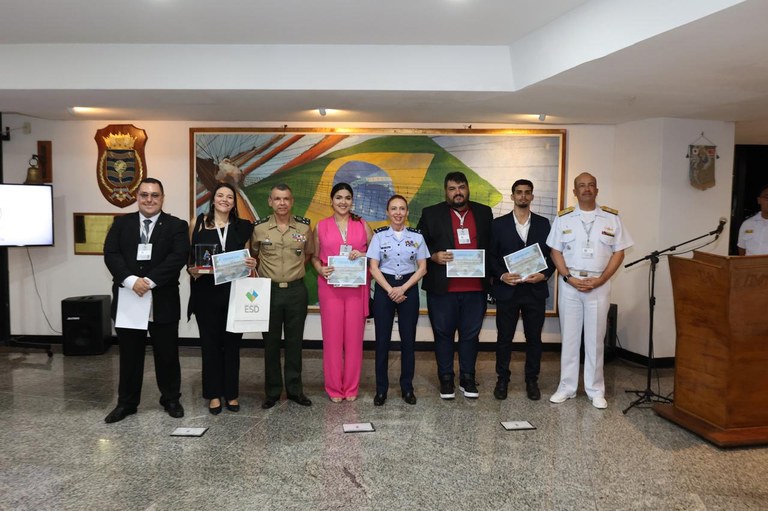 Estudantes da UFPB conquistam terceiro lugar em premiação no XIX Congresso Acadêmico de Defesa Nacional Estudantes da UFPB conquistam terceiro lugar em premiação no XIX Congresso Acadêmico de Defesa Nacional