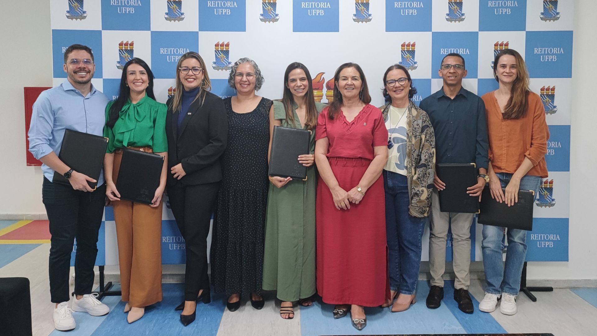 Oito docentes do Magistério Superior tomam posse na UFPB Oito docentes do Magistério Superior tomam posse na UFPB