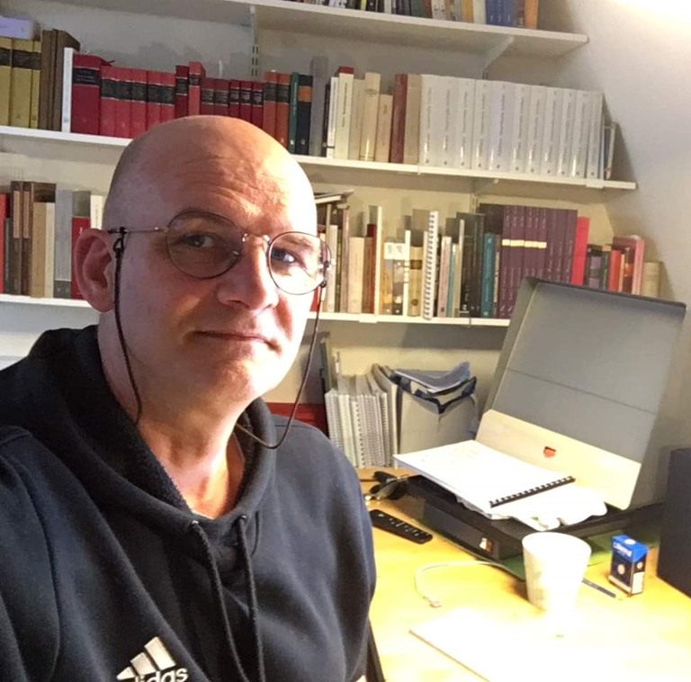 PALESTRA DO PROFESSOR E MUSICÓLOGO PETER VAN TOUR ABRE SEMESTRE DO PROGRAMA PÓS-GRADUAÇÃO EM MÚSICA DA UFPB PALESTRA DO PROFESSOR E MUSICÓLOGO PETER VAN TOUR ABRE SEMESTRE DO PROGRAMA PÓS-GRADUAÇÃO EM MÚSICA DA UFPB