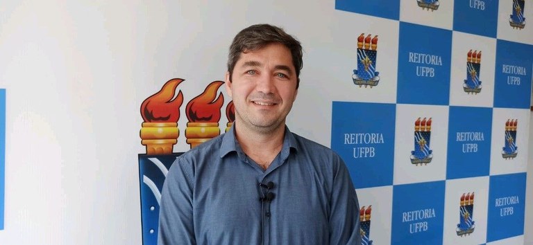 PROFESSOR DA UFPB ASSUME PRESIDÊNCIA DA ASSOCIAÇÃO NACIONAL DE PÓS-GRADUAÇÃO EM ECONOMIA PROFESSOR DA UFPB ASSUME PRESIDÊNCIA DA ASSOCIAÇÃO NACIONAL DE PÓS-GRADUAÇÃO EM ECONOMIA