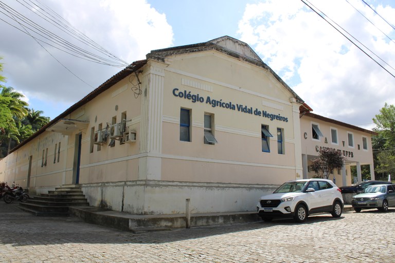 UFPB ABRE 94 VAGAS DESTINADAS A ESTUDANTES DO CAVN PARA REGIME DE INTERNATO PLENO E SEMI-INTERNATO UFPB ABRE 94 VAGAS DESTINADAS A ESTUDANTES DO CAVN PARA REGIME DE INTERNATO PLENO E SEMI-INTERNATO