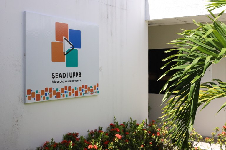UFPB promove cursos de capacitação para coordenadores e professores dos novos cursos de graduação e especialização da UAB UFPB promove cursos de capacitação para coordenadores e professores dos novos cursos de graduação e especialização da UAB