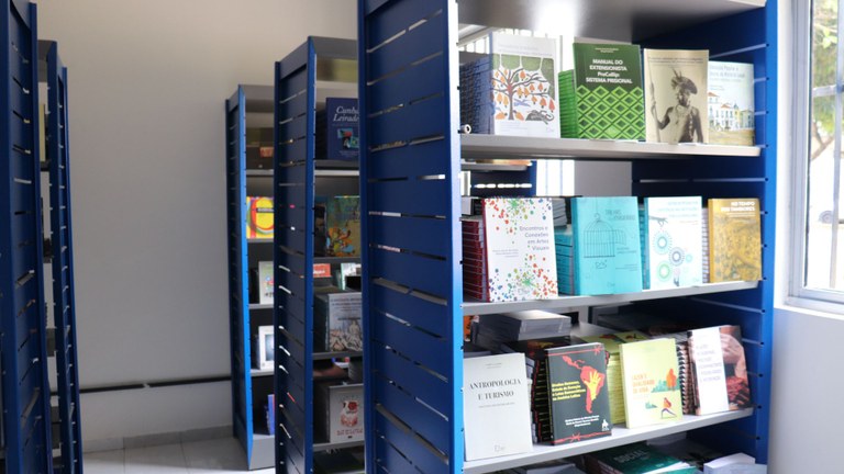 UFPB realiza solenidade de lançamento de 13 livros de autoria de pesquisadores da instituição UFPB realiza solenidade de lançamento de 13 livros de autoria de pesquisadores da instituição