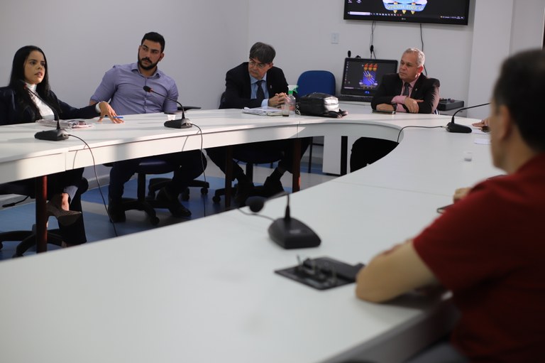 UFPB SE REÚNE COM ASSOCIAÇÃO PARAIBANA DE ENERGIA SOLAR PARA O ESTABELECIMENTO DE PARCERIAS UFPB SE REÚNE COM ASSOCIAÇÃO PARAIBANA DE ENERGIA SOLAR PARA O ESTABELECIMENTO DE PARCERIAS