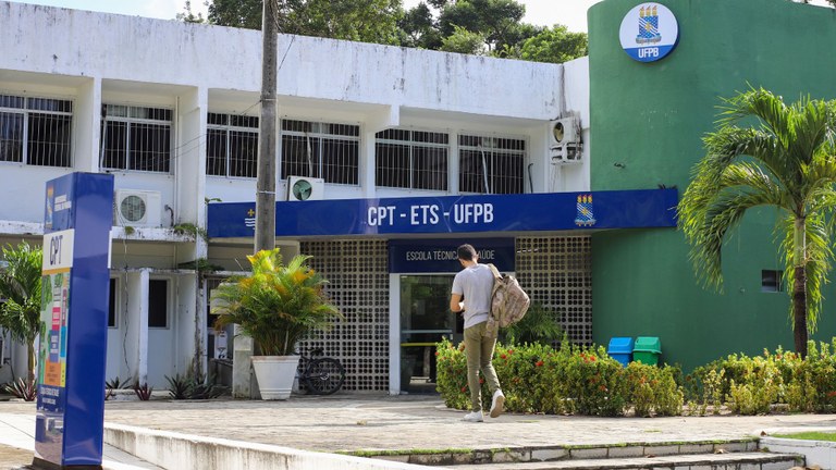 Inscrições de seleção para tutor presencial e a distância em cursos da CPT-ETS começam amanhã (30)